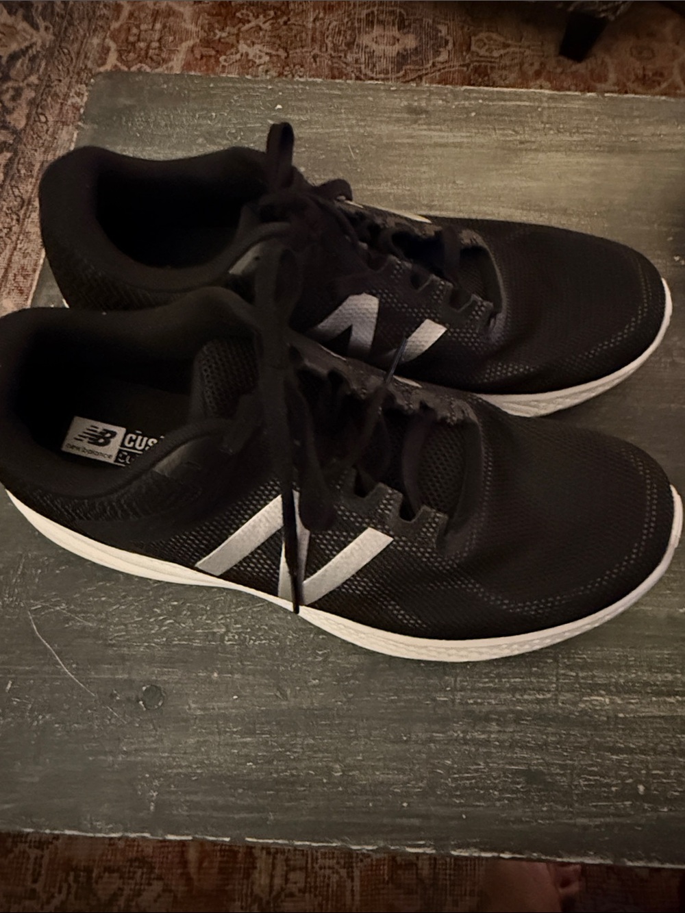 New Balance men  M490LK6 black and white orig. $123.00 size 8.5